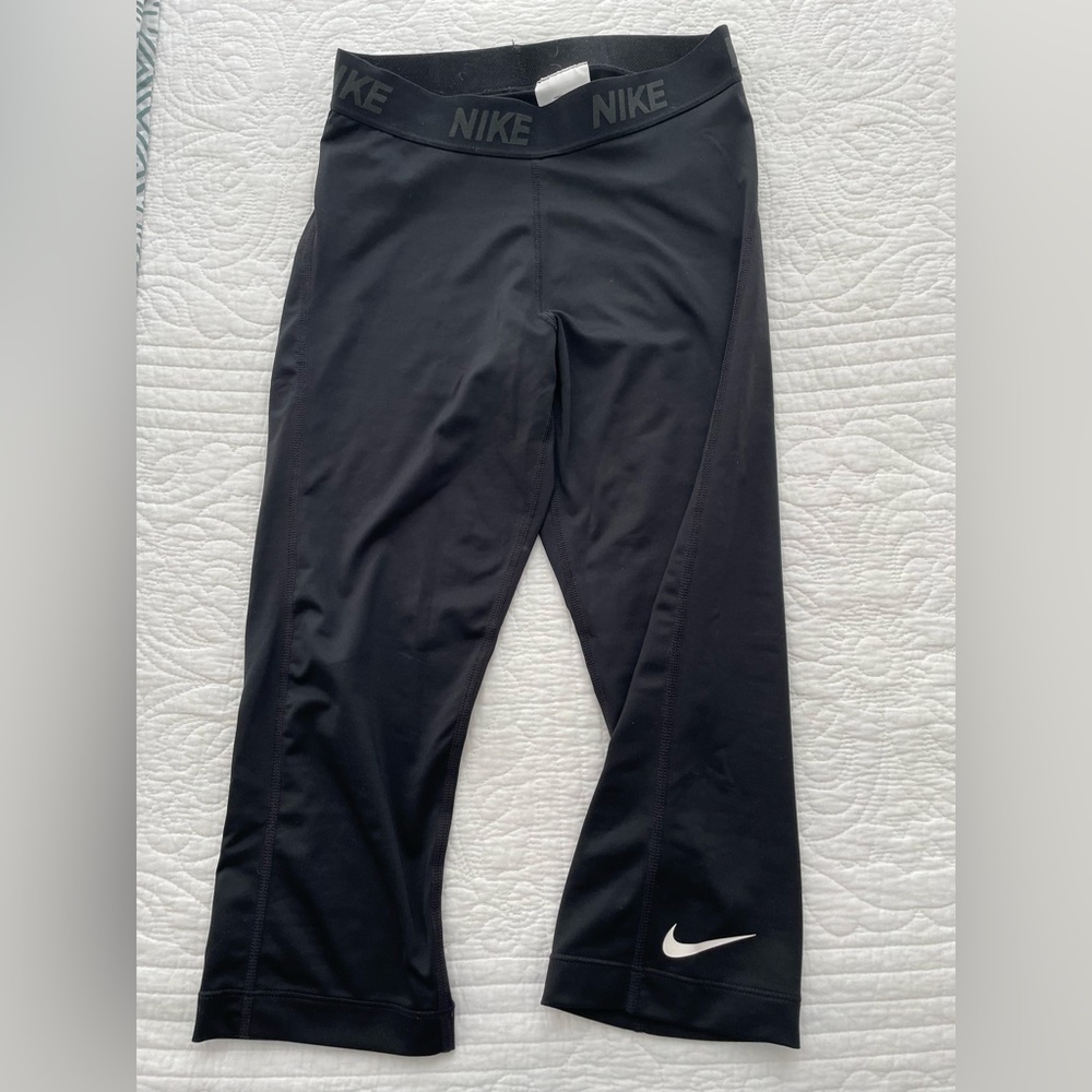 Nike 3/4 length leggings
